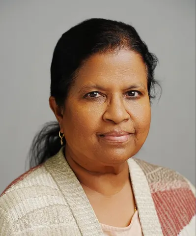 Naveena Pathmakumar, MD